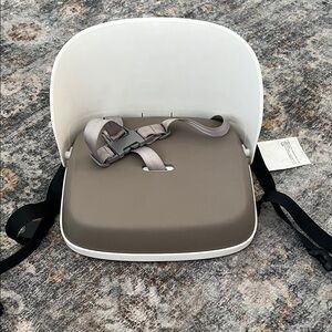 Kids Booster Seat with Straps - White and Tan